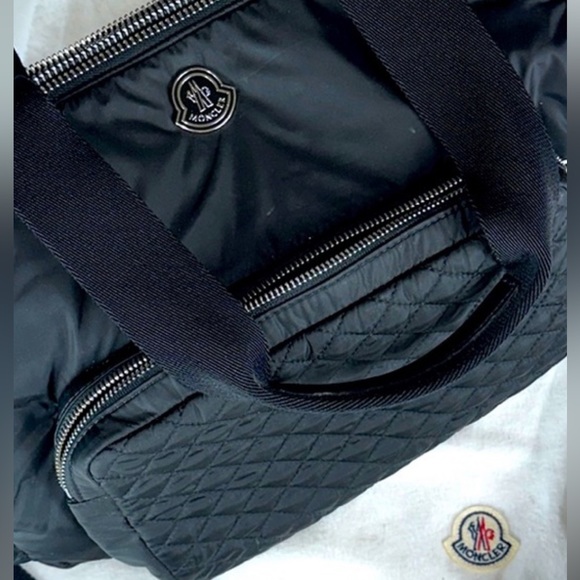 Moncler Diaper Bag Authentic with huge dust bag & changing pad - Picture 4 of 16